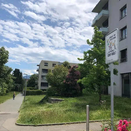 Jolie Chambre Dans Un Geneva